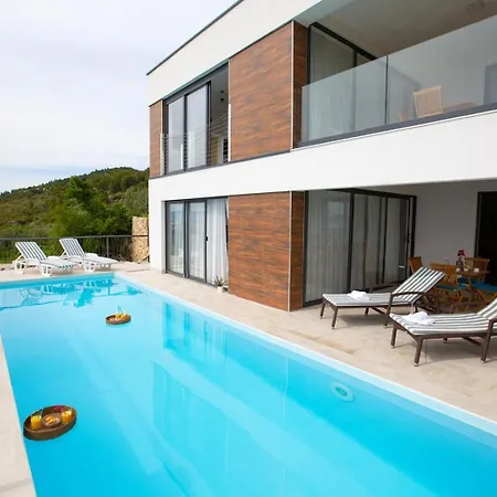 Luxury Astraeus 2 Near Split, Private Pool * بودْسْتغانا